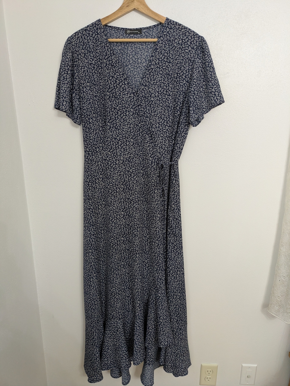 Size XL Floral Navy Wrap Maxi Dress with Tie Waist By PrettyGarden